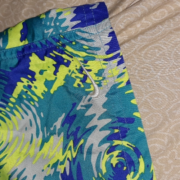 Nike Boy Swim Shorts Size L - Picture 2 of 3